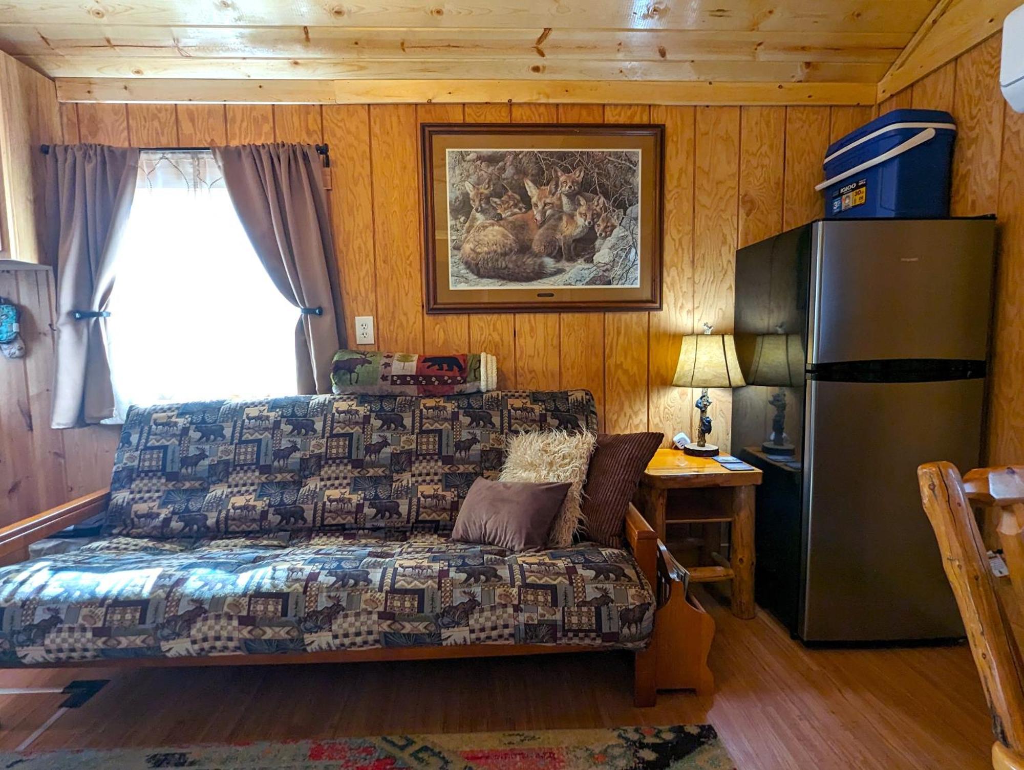 Yellowstone'S Treasure Cabins Гардінер Екстер'єр фото