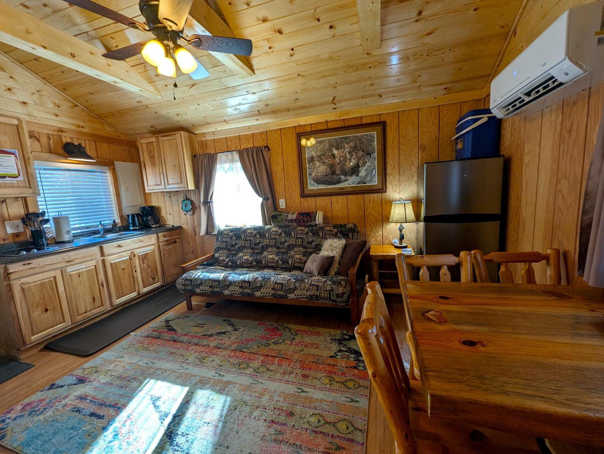 Yellowstone'S Treasure Cabins Гардінер Екстер'єр фото