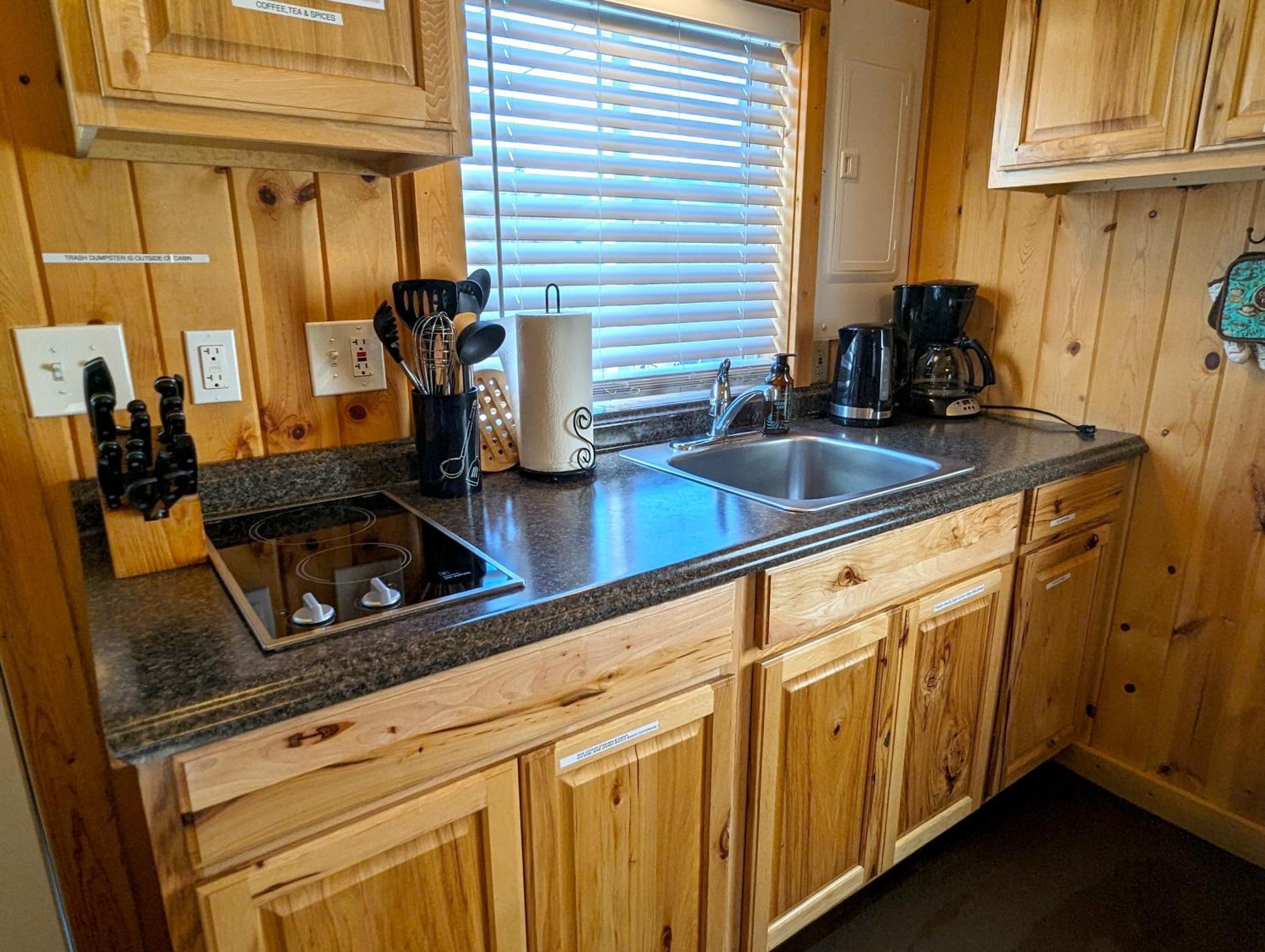 Yellowstone'S Treasure Cabins Гардінер Екстер'єр фото